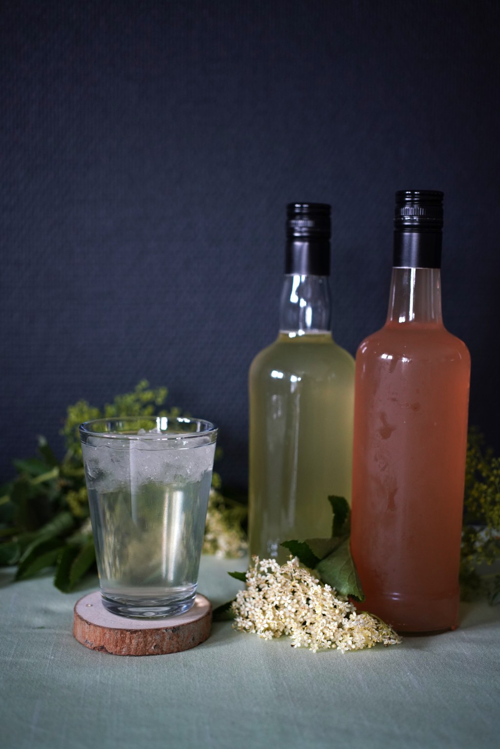 Hylleblomstsaft med og uten&nbsp;rabarbra